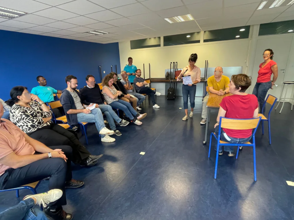 Doris Daviet anime un atelier sur le theatre forum